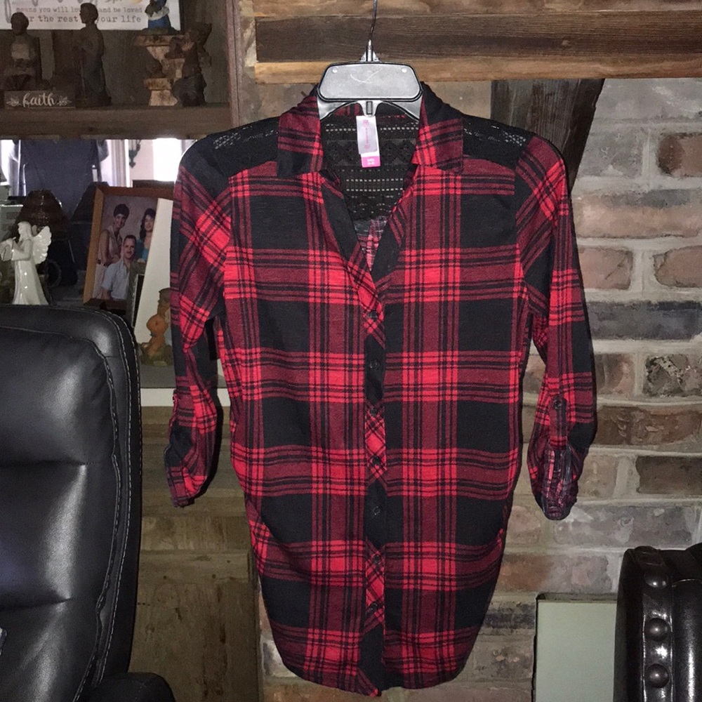 Red and black plaid button down shirt